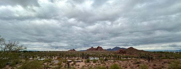 Hunt's Tomb is one of AZ.