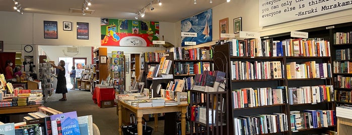 Reader's Books is one of sonomorth bay.