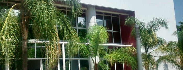 Edificio 2 is one of Edificios académicos.