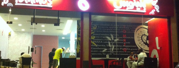 Panino's is one of محلات الرياض.
