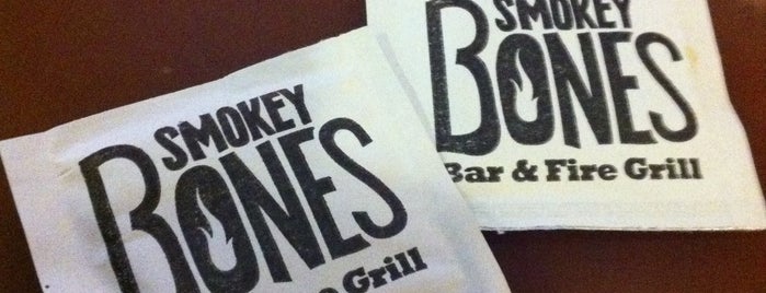 Smokey Bones Bar & Fire Grill is one of Kieran’s Liked Places.