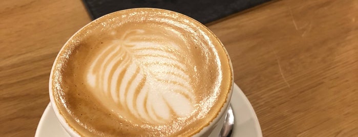 Hannoversche Kaffeemanufaktur is one of Kübra'nın Kaydettiği Mekanlar.