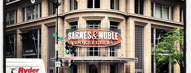 Barnes & Noble is one of Matrika : понравившиеся места.