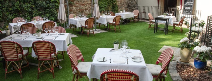 Cafe Pierrot is one of Budapest's most pleasant courtyard gardens.