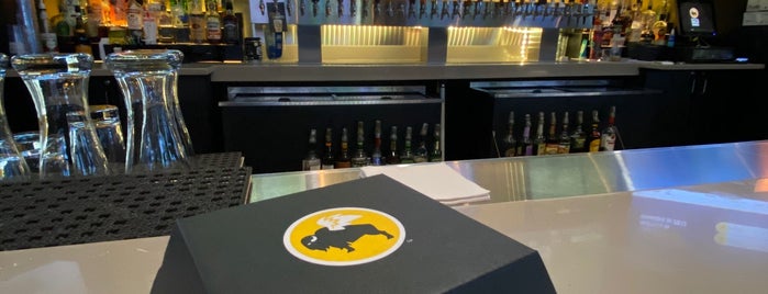 Buffalo Wild Wings is one of Want To Visit.