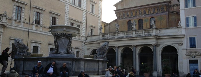Piazza di Santa Maria in Trastevere is one of Italy.