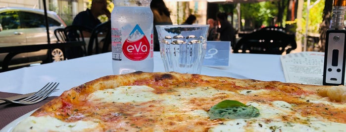 Pizza e Pasta is one of Dove mangiare a Vercelli.