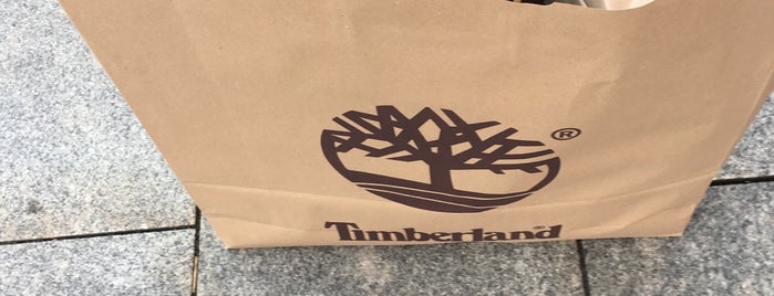 Timberland Outlet is one of Lugares favoritos de Jörg.