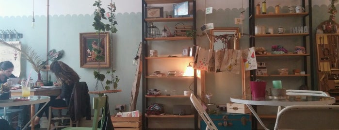 Luna Cafe Art Shop is one of Nikosia.