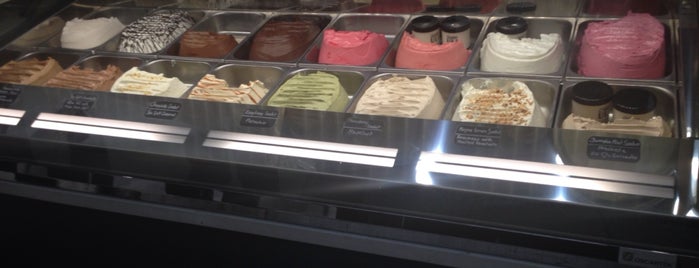 Gelateria Uli is one of Orte, die Justin gefallen.