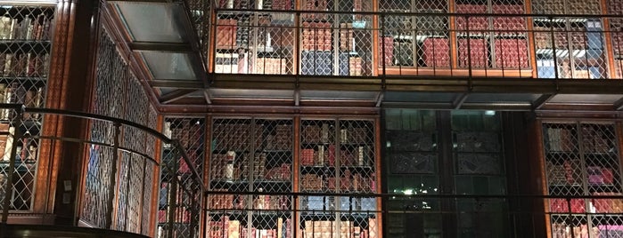 The Morgan Library & Museum is one of Tempat yang Disukai Justin.