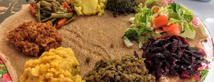 Fresh Ethiopian Food is one of Lieux qui ont plu à Justin.