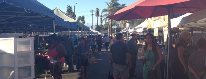 Farmers Market - Long Beach is one of สถานที่ที่ Justin ถูกใจ.
