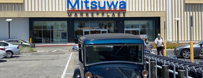 Mitsuwa Marketplace is one of Tempat yang Disukai Justin.