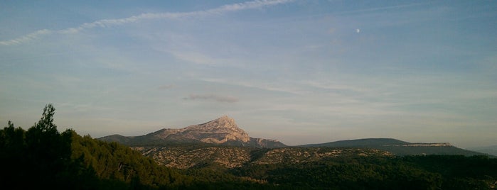 Les Carrieres de Bebemus is one of Aix-en-Provence.