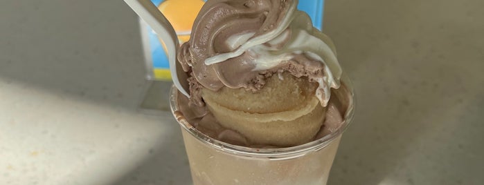 Jeremiah's Italian Ice is one of The 15 Best Ice Cream Parlors in Orlando.