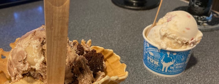 Ben & Jerry's is one of Andrewさんのお気に入りスポット.