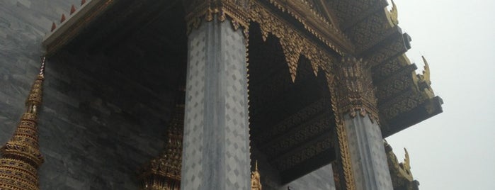 Wat Ratchapradit Sathitmahasimaram is one of Burak'ın Beğendiği Mekanlar.