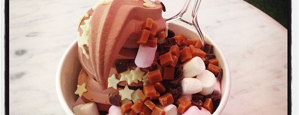 Snog Pure Frozen Yogurt is one of Orte, die Puppala gefallen.