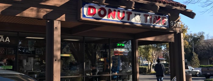 Donut Time is one of Coffee Spots.