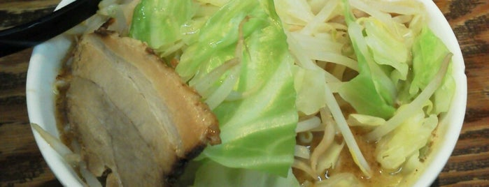 ちょもらん麺×ムッチー is one of 食べるとこ.