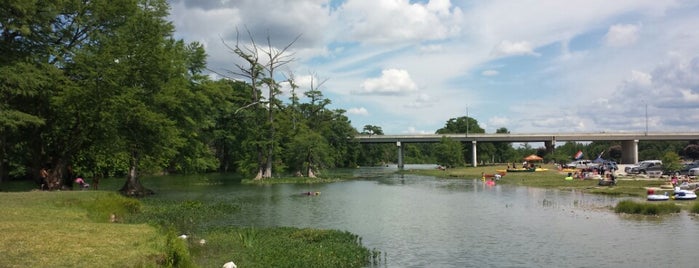 Louise Hays Park Tranquility Bridge is one of Lugares favoritos de Miriam.