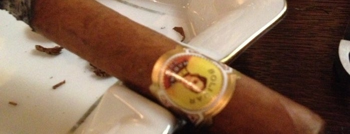 La Casa del Habano is one of Ronald’s Liked Places.