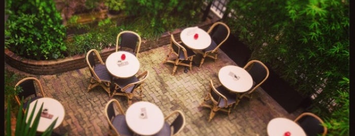 Hôtel Saint-Paul le Marais is one of Terrasses in Paris.