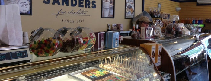 Sanders Chocolate & Ice Cream Shoppe is one of Posti che sono piaciuti a M.