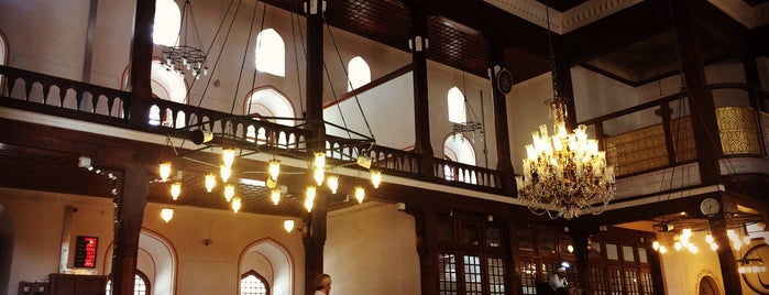 Mezquita de Arap is one of Lugares favoritos de Okan.