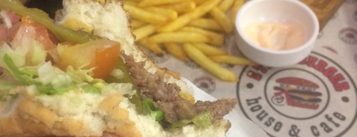 Et Yedi Steak Burger is one of Tempat yang Disukai Okan.