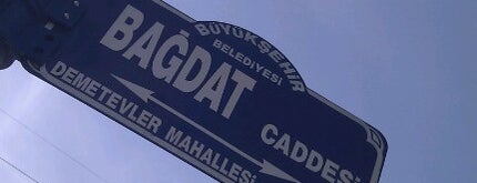 Bağdat Caddesi is one of Locais curtidos por Yunus.