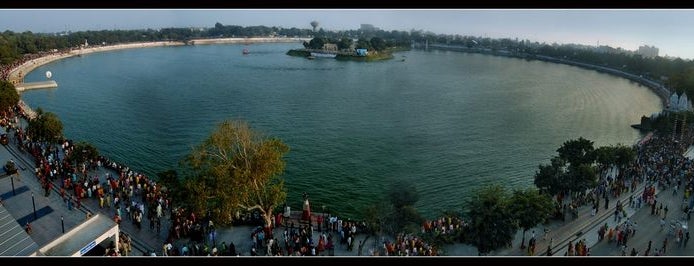 Kankaria Lake is one of Road Trip - Gujarat.