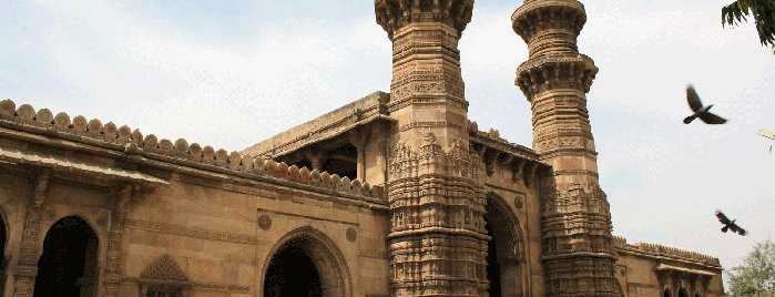 Shaking Minarets is one of Road Trip - Gujarat.
