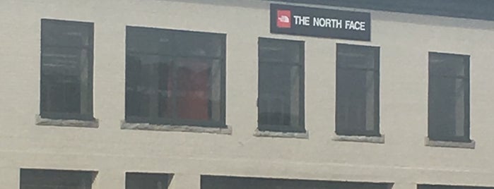 The North Face Freeport Maine Outlet is one of Maine.