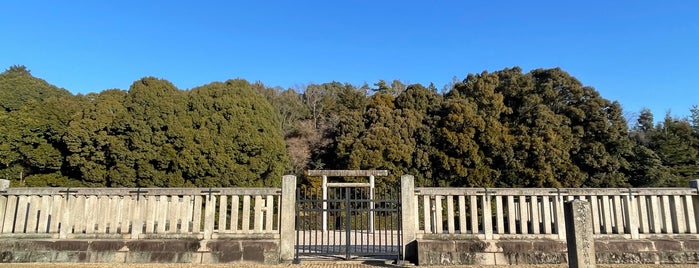 神功皇后狭城楯列池上陵 (五社神古墳) is one of 西日本の古墳 Acient Tombs in Western Japan.