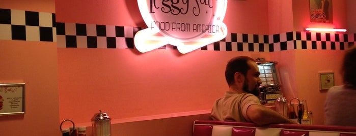 Peggy Sue’s is one of Hamburguesas madrileñas.