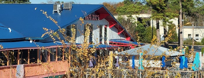 Papa Doc's Shore Club is one of Seafood.