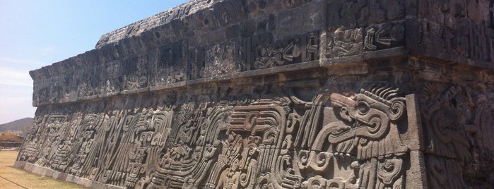 Zona Arqueológica Xochicalco is one of Lugares de interes.