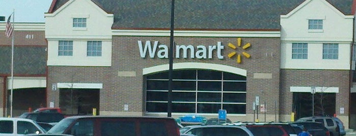 Walmart is one of Locais curtidos por Hannah.