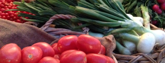 Roots in the City Urban Farmers' Market is one of Local food farms.