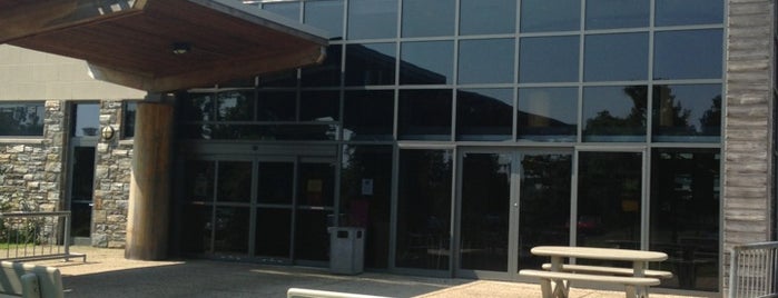 Horsham Township Library is one of สถานที่ที่ Tarif ถูกใจ.