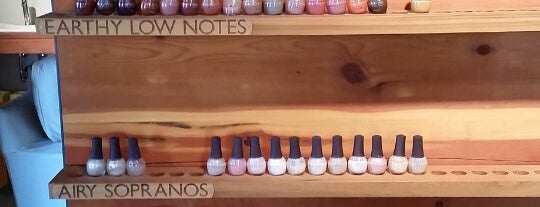 The Nail Shop is one of Lugares favoritos de gee.