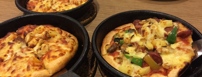 Pizza Hut is one of Must-visit Fast Food Restaurants in Puchong.