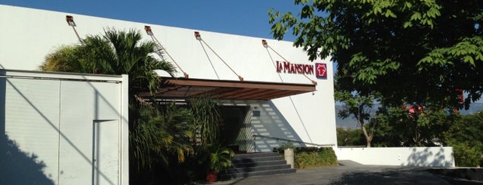 La Mansión Tuxtla Gutiérrez is one of Carlos’s Liked Places.