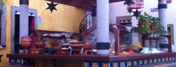 Quetzalcóatl is one of Restaurante.