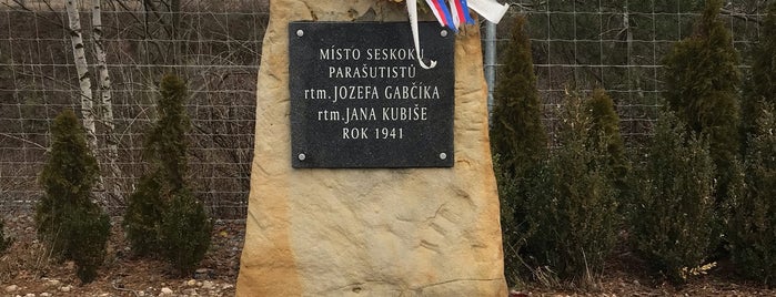 Místo seskoku parašutistů Gabčíka a Kubiše z operace Anthropoid is one of Praha.