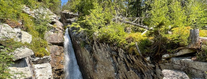 Obrovský vodopád is one of Turistické body v TANAP-e.