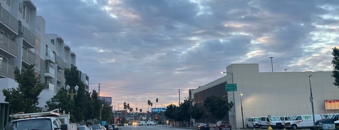 Los Feliz is one of Los Angeles.