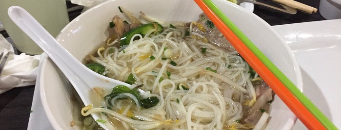 Noodles @ BTH is one of The 15 Best Places for Bean Sprouts in Fort Worth.